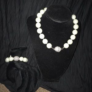 Necklace and bracelet